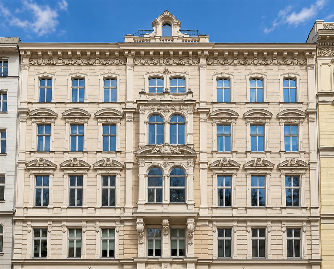 Fassade eines sanierten Wiener Gründerzeit-Zinshauses